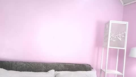 hiyakasudere_ online show from 10-29-25, 06:20