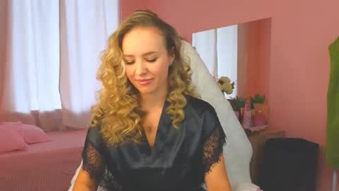 Ksenia online show from 10-11-25, 03:17