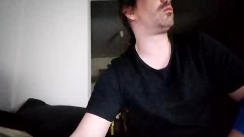 Snapshot of hmuench85 chatting on 01-31-25, 03:52 H online show from 01-31-25, 03:52