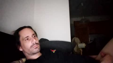 Snapshot of hmuench85 chatting on 02-01-25, 07:05 H online show from 02-01-25, 07:05