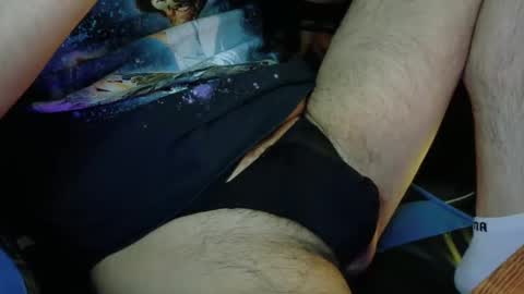 Snapshot of hnrygoo chatting on 11-16-25, 04:18 hnrygoo online show from 11-16-25, 04:18