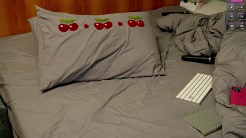 Holly online show from 02-15-25, 11:47