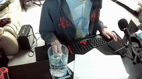 Snapshot of hoboayoyo chatting on 12-22-24, 01:45 Hentai man online show from 12-22-24, 01:45