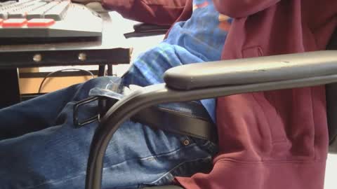 Snapshot of hoboayoyo chatting on 12-14-25, 07:40 Hentai man online show from 12-14-25, 07:40