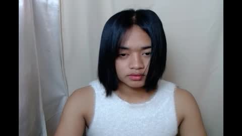 Snapshot of hoelyhanabi chatting on 11-18-25, 05:01 KIESH online show from 11-18-25, 05:01