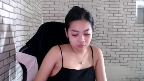 Snapshot of hoelylesly chatting on 03-26-26, 05:24 Lesley3 online show from 03-26-26, 05:24