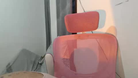 Snapshot of hoelylesly chatting on 04-09-26, 08:09 Lesley3 online show from 04-09-26, 08:09