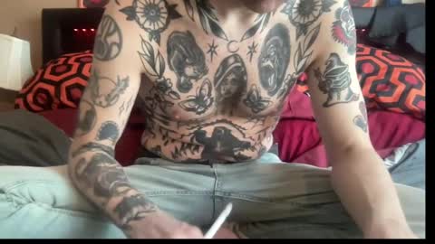Snapshot of hogboneman chatting on 03-12-25, 05:28 hogboneman online show from 03-12-25, 05:28