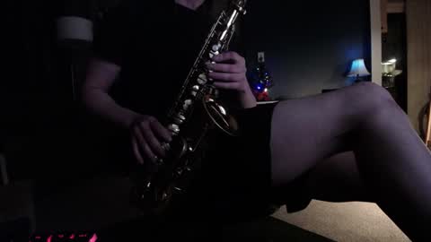 Snapshot of hold_onto_this chatting on 12-22-24, 04:39 Moby online show from 12-22-24, 04:39