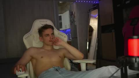 Extaz  Athrey  Howard online show from 10-14-25, 05:14