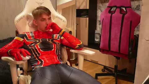 Extaz  Athrey  Howard online show from 10-30-25, 06:41