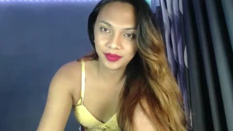 Snapshot of holliescarlet chatting on 12-19-24, 03:08 holliescarlet online show from 12-19-24, 03:08