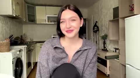 Snapshot of hollisguerrette chatting on 02-24-26, 05:27 Sofia online show from 02-24-26, 05:27