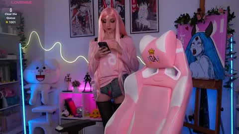 Holli online show from 09-12-25, 05:57