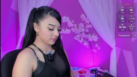 Holly  online show from 09-13-25, 04:01