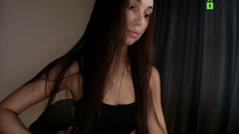 Snapshot of hollyextra chatting on 02-19-26, 11:39 hollyextra online show from 02-19-26, 11:39