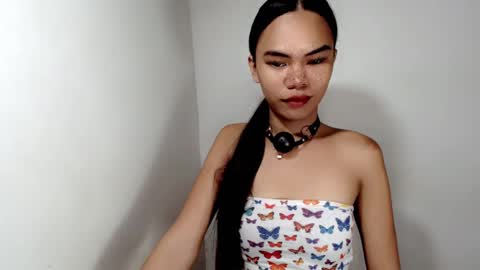 hollyhalo online show from 11-08-25, 04:23