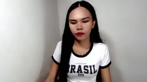 hollyhalo online show from 11-11-25, 02:06