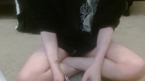 Holly Hawkes online show from 11-13-25, 12:09