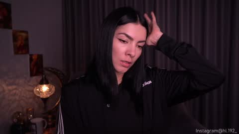 Snapshot of hollylinder_ chatting on 12-04-24, 04:43 Holly Linder online show from 12-04-24, 04:43