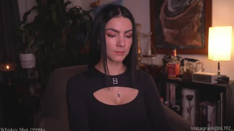 Snapshot of hollylinder_ chatting on 09-13-25, 02:11 Holly Linder online show from 09-13-25, 02:11