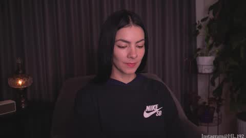 Snapshot of hollylinder_ chatting on 09-18-25, 02:57 Holly Linder online show from 09-18-25, 02:57