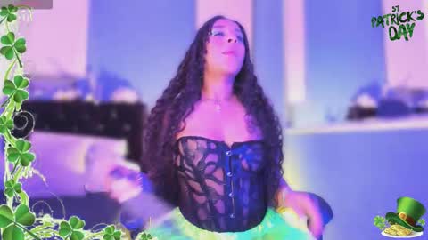 Hollys online show from 03-18-26, 05:54