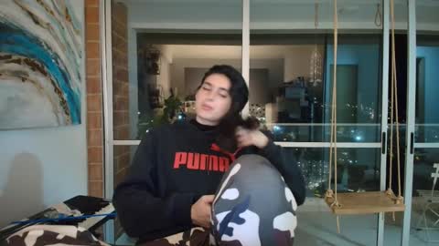 hollyshit_ online show from 01-15-26, 12:37