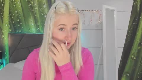 HollyTaillor online show from 02-04-26, 06:30