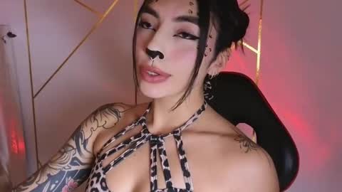 holly online show from 10-02-25, 01:18