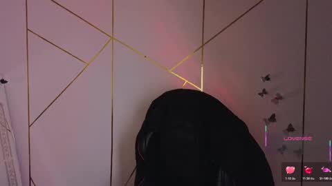 holly online show from 10-18-25, 10:38