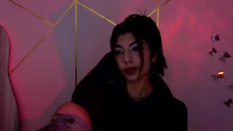 holly online show from 11-21-25, 09:24