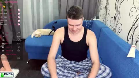 holy_eggs_00 online show from 10-20-25, 03:56