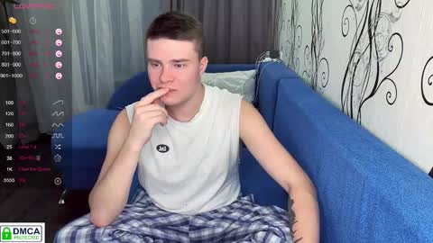 holy_eggs_00 online show from 10-27-25, 09:52