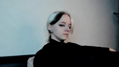 Miss Silvia   GMT2  Tuesday - Saturday  0900am-1600pm online show from 02-28-25, 11:58