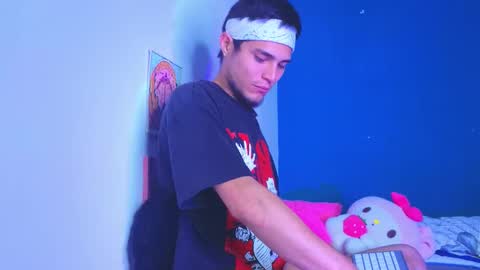      online show from 11-07-25, 04:34