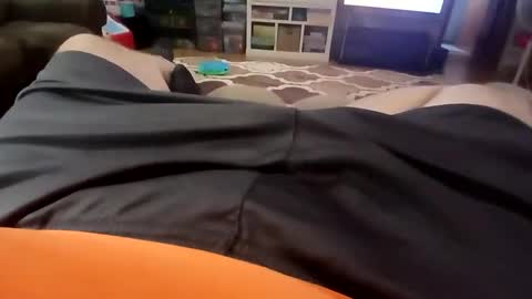 holycannoli123 online show from 10-08-25, 01:31