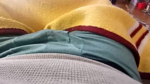 holycannoli123 online show from 11-20-25, 02:17