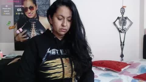 Snapshot of holydeath_1 chatting on 10-11-25, 10:52 Milena online show from 10-11-25, 10:52