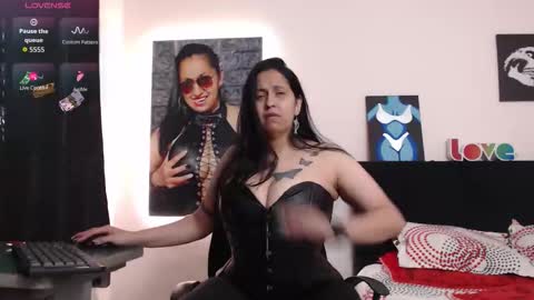 Snapshot of holydeath_1 chatting on 10-25-25, 10:59 Milena online show from 10-25-25, 10:59