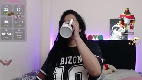 Snapshot of holydeath_1 chatting on 11-22-25, 12:53 Milena online show from 11-22-25, 12:53