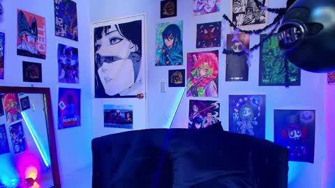 Snapshot of holyeva chatting on 12-03-24, 06:28   online show from 12-03-24, 06:28
