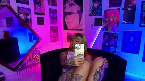 Snapshot of holyeva chatting on 02-04-25, 11:59   online show from 02-04-25, 11:59