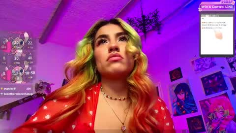 Snapshot of holyeva chatting on 02-19-25, 12:25   online show from 02-19-25, 12:25
