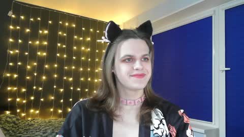 Honelints boyblonde hair AsterMIntfemboybrown hair online show from 01-14-25, 03:36