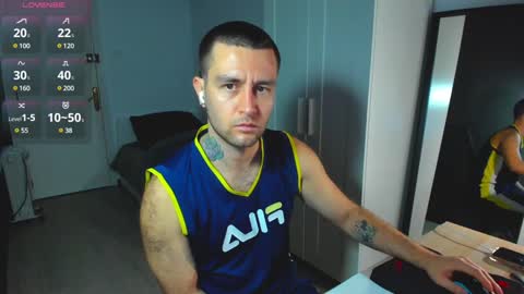 Snapshot of honestandrew chatting on 01-27-25, 07:03 Andrew online show from 01-27-25, 07:03