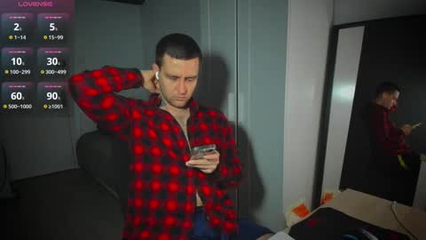 Snapshot of honestandrew chatting on 02-02-25, 06:26 Andrew online show from 02-02-25, 06:26