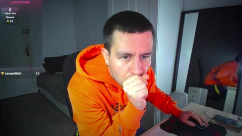 Snapshot of honestandrew chatting on 02-12-25, 10:35 Andrew online show from 02-12-25, 10:35