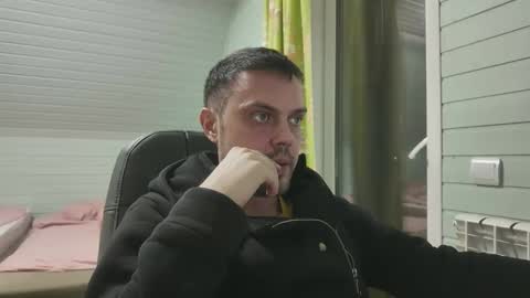 Henry online show from 10-18-25, 06:08