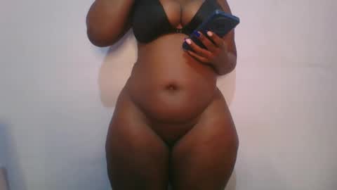 honey_beb online show from 10-12-25, 04:44